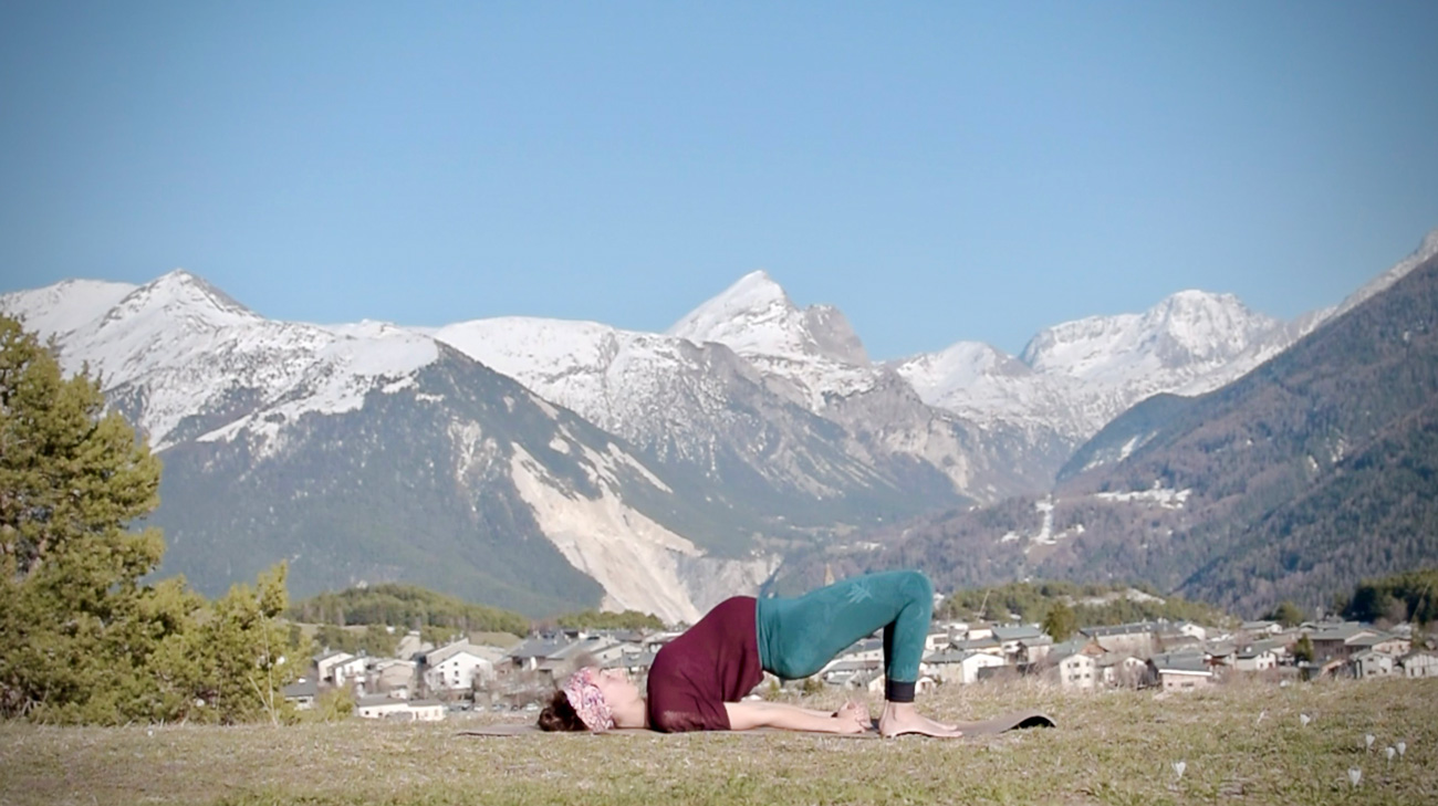 yoga-posture-gomukhasana-1